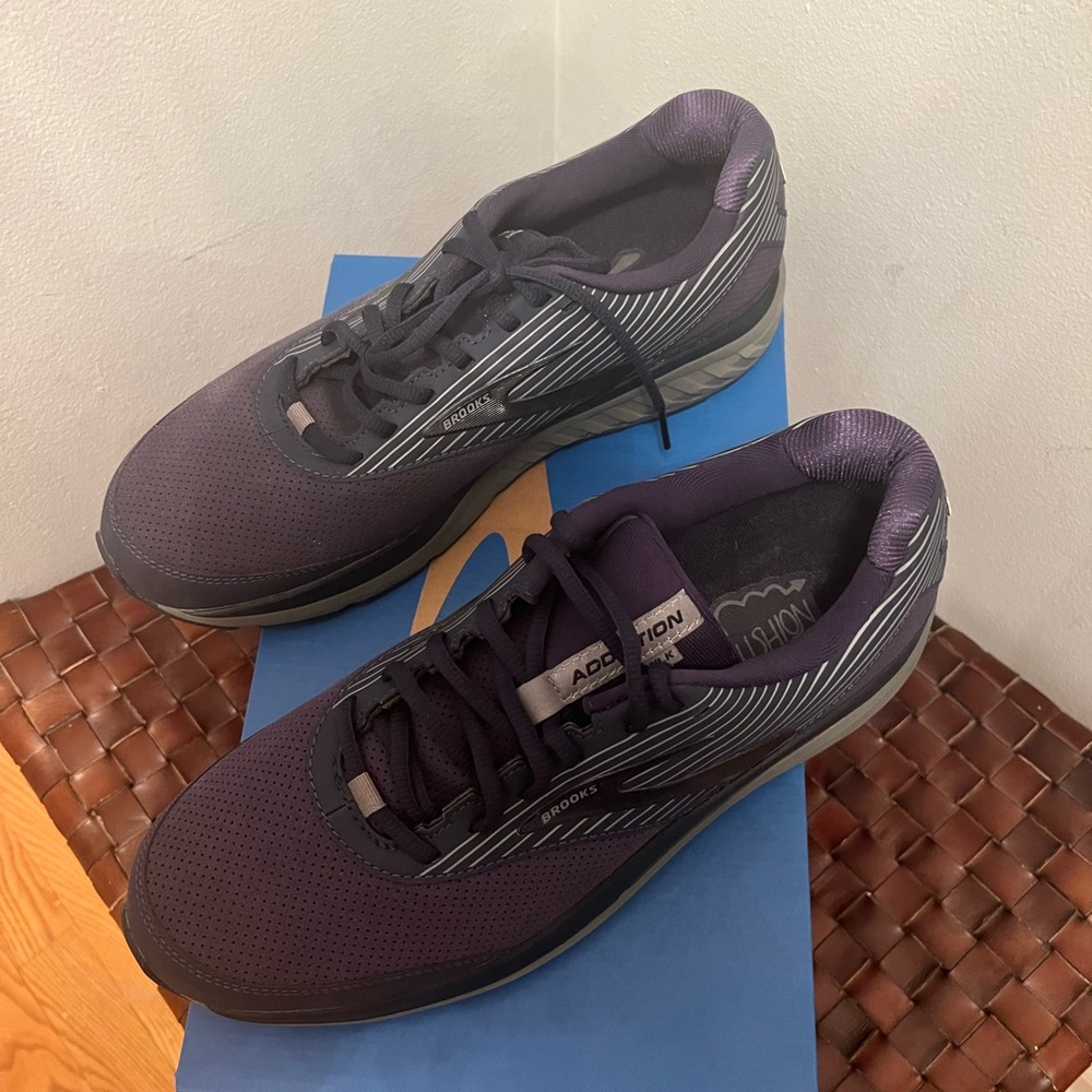 Brooks Men's Black Running Shoes
